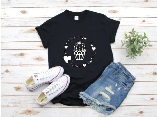 Circle of love Cactus Black Tee