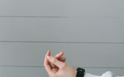 The Benefits and Pitfalls of Going Cashless in Your Business