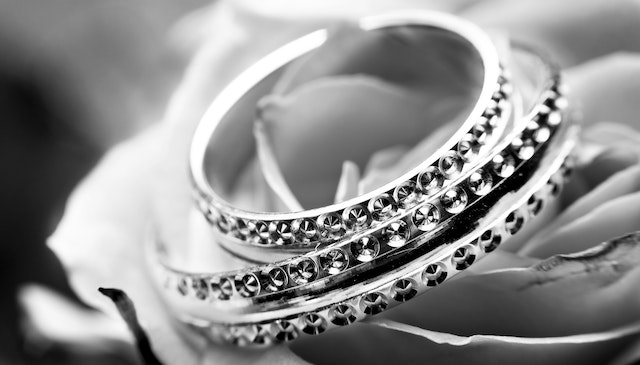 Unveiling the Timeless Elegance: The Allure of Diamond Rings