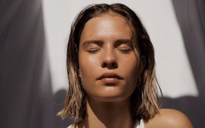 A Guide to Achieving Radiant Skin Naturally